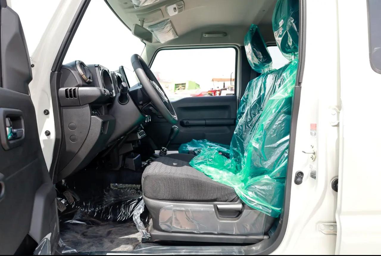 Suzuki JIMNY GLX MT 5