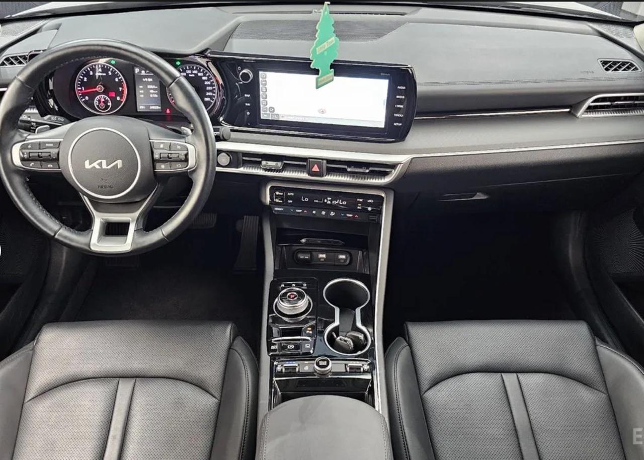 Kia K5 5