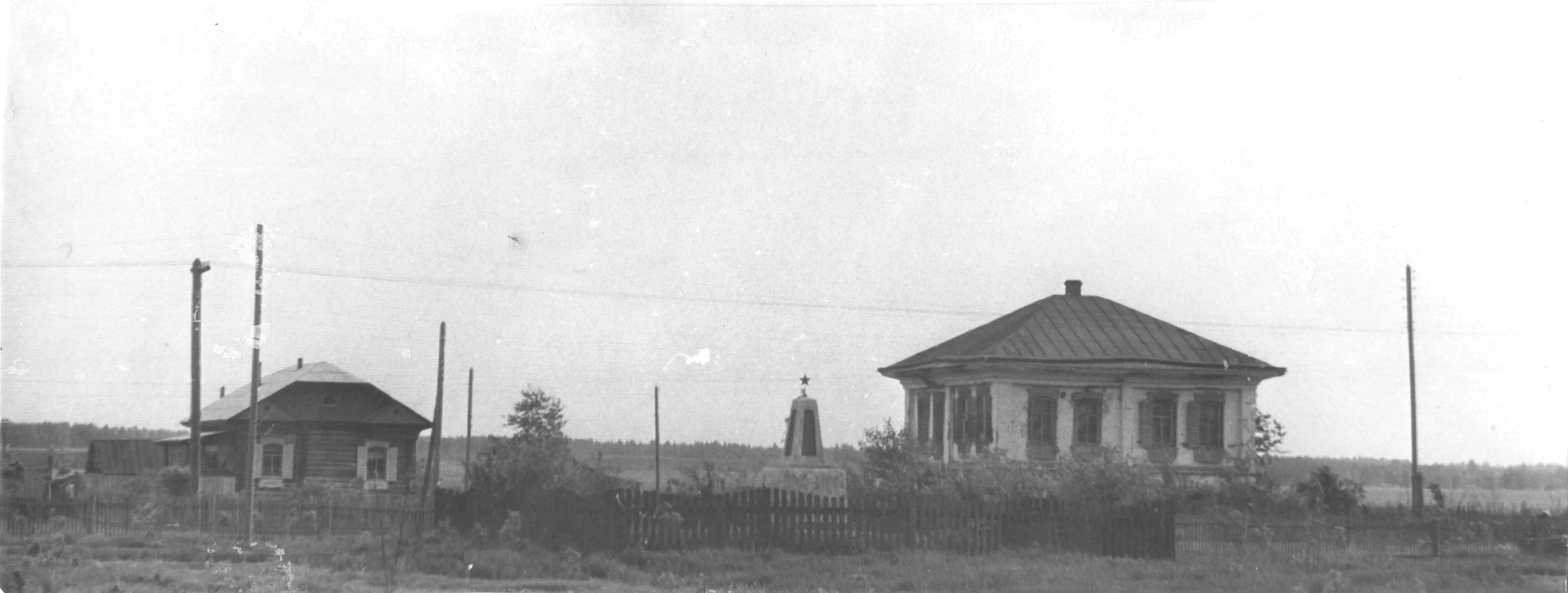 Панорамный снимок центральной части села Усть-Ламенка.