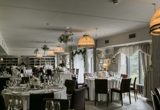 Строганов Бар и Гриль / Stroganoff Bar & Grill Большой Белый зал