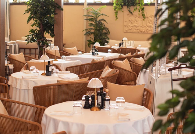 Бистрот / Bistrot  Летнее патио  - фото 5