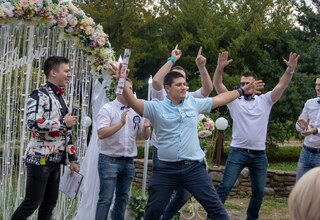 Ведущий Володин Владимир  - слайд 10