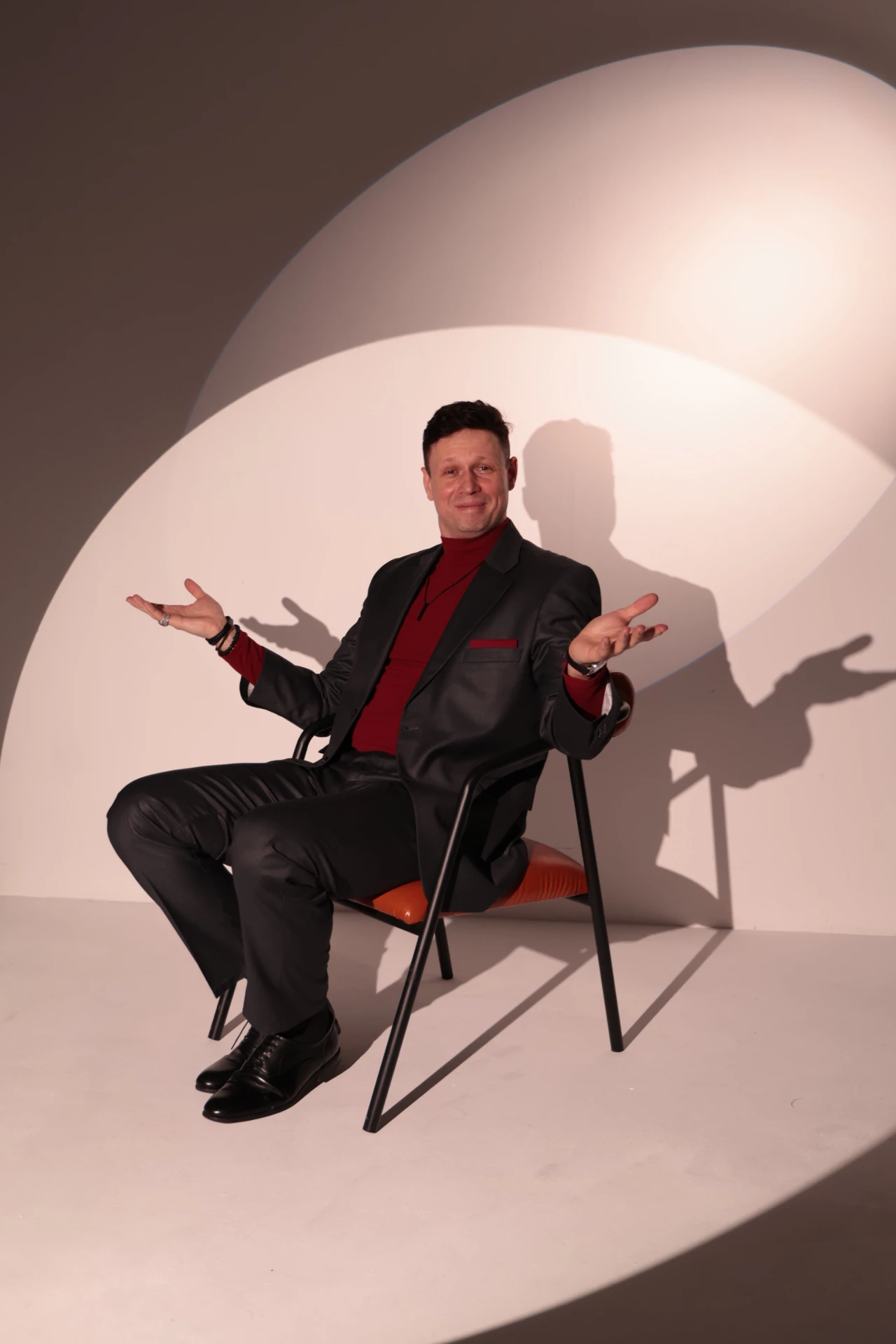 Ведущий Виталий Стил  - фото 3