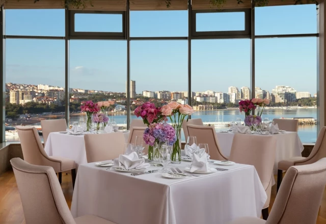Приморье Grand Resort Hotel: Ресторан «Горизонт»