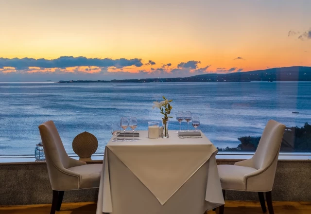 Приморье Grand Resort Hotel: Ресторан «Горизонт»