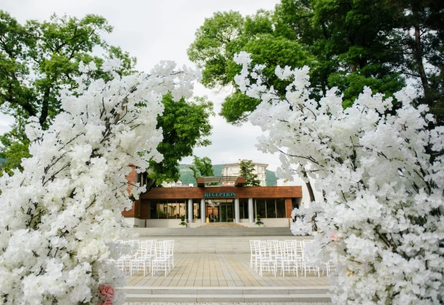 Приморье Grand Resort Hotel: Арка любви