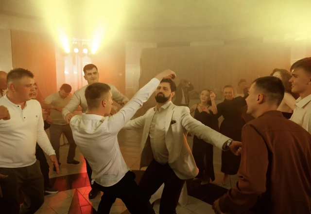 Ведущий Филипп Девишев, свадьба: Свадьба