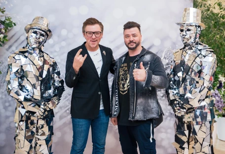 Ведущий Роман Платов