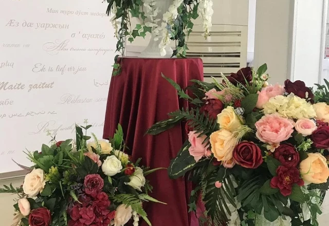 Florance, свадьба: Оформление свадебного зала