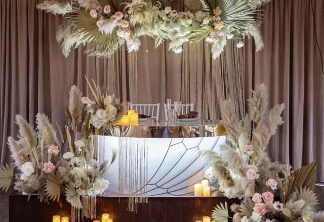 ALLURE flowers&decor, свадьба: Оформление свадебного зала