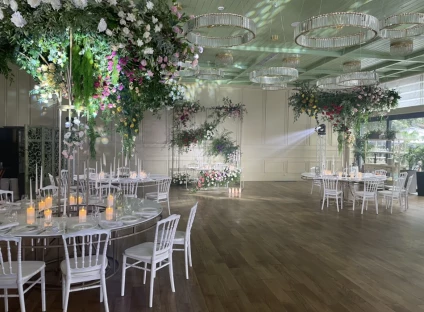 ALLURE flowers&decor, свадьба: Оформление свадебного зала