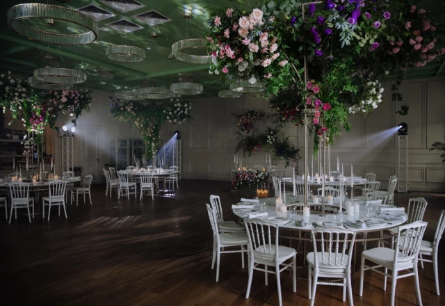 ALLURE flowers&decor, свадьба: Оформление свадебного зала