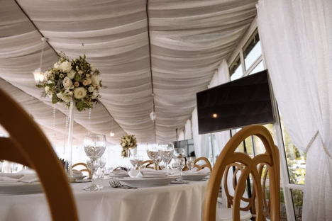Студия декора «GRANI DECOR», свадьба: Оформление свадебного зала