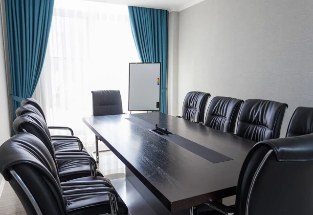 Congress Hotel: Комната переговоров