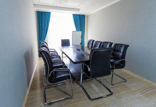 Congress Hotel: Комната переговоров