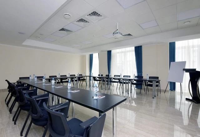 Congress Hotel: Средний конференц-зал