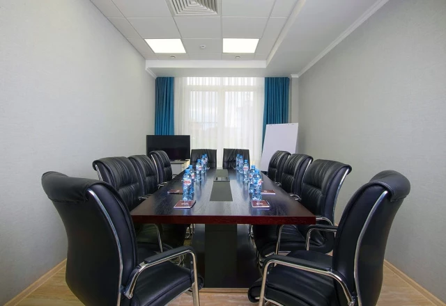 Congress Hotel: Комната переговоров