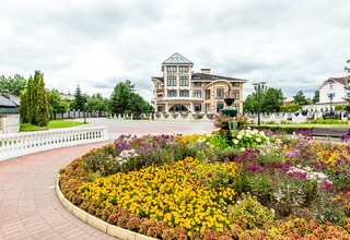 Загородный клуб «Белый Берег» и Ресторан «Кутузов» Территория и регистрация в «Белом береге» - фото 17