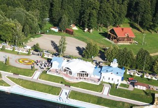 Загородный клуб «Белый Берег» и Ресторан «Кутузов» Территория и регистрация в «Кутузове» - фото 15