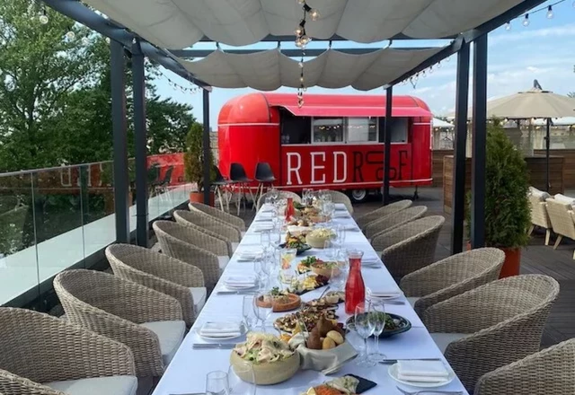 Рэд Старс Отель / Red Stars Hotel Event-пространство Red Roof на крыше отеля  - фото 5