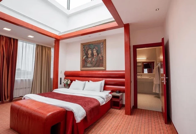 Рэд Старс Отель / Red Stars Hotel Номера для молодоженов и гостей - фото 2