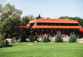 Загородный клуб Медвежьи Озера Территория и пирс - фото 4