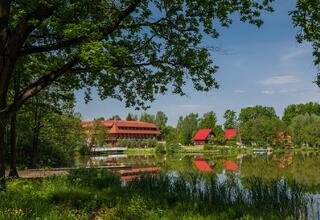 Загородный клуб Медвежьи Озера Территория и пирс - фото 13