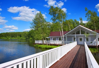 Загородный клуб Медвежьи Озера Ресторан на воде - фото 37