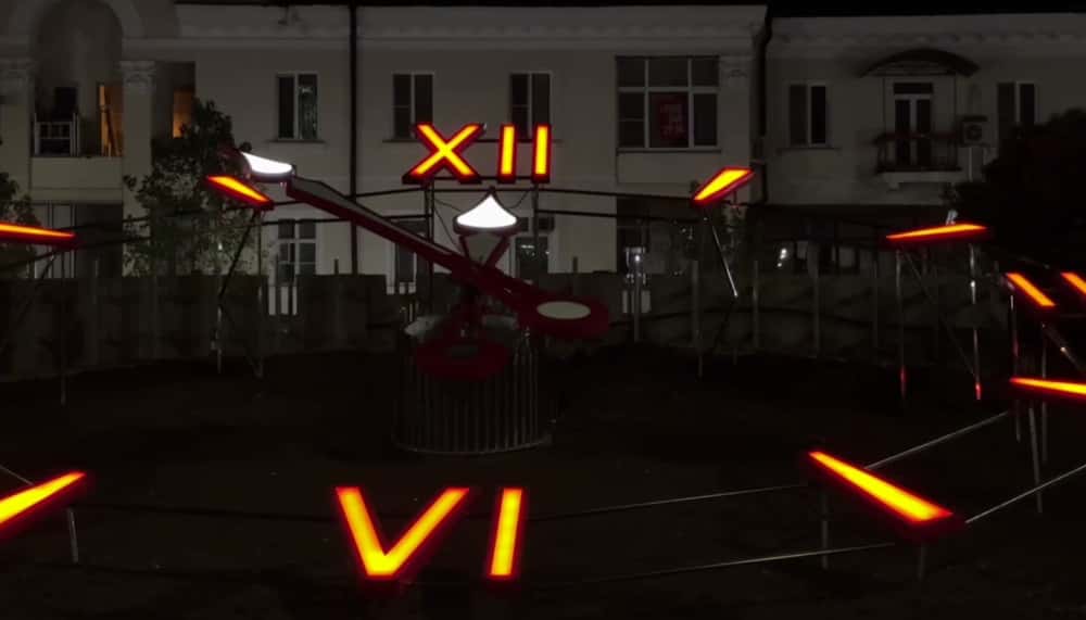 скриншот с видео Евгения Наумова