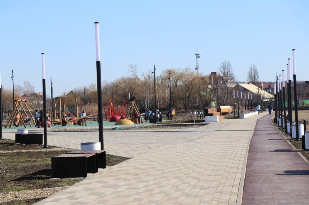 В Краснодарском крае в 2025 году обновят около 100 набережных, парков и скверов