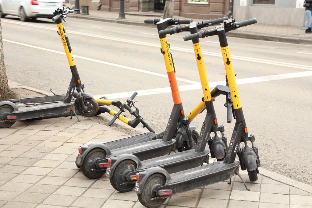 Изображение к статье: В Краснодарском крае хотят ужесточить правила для электросамокатов