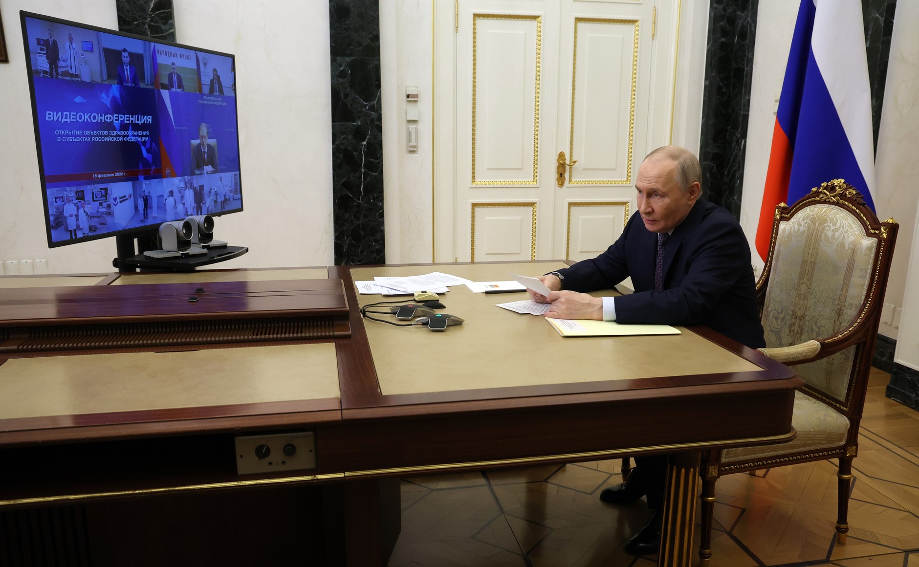 Изображение к статье: Владимир Путин ставит в пример подход губернатора Кубани к социальным проектам