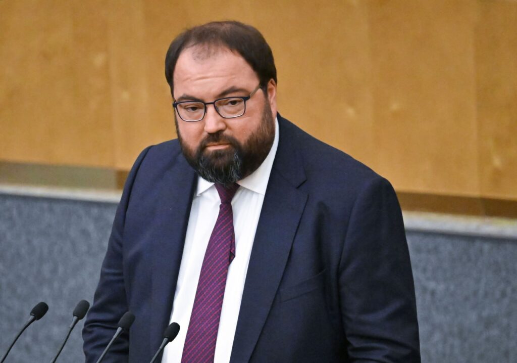 Глава Минцифры Шадаев: поставлена задача по снижению использования в России VPN