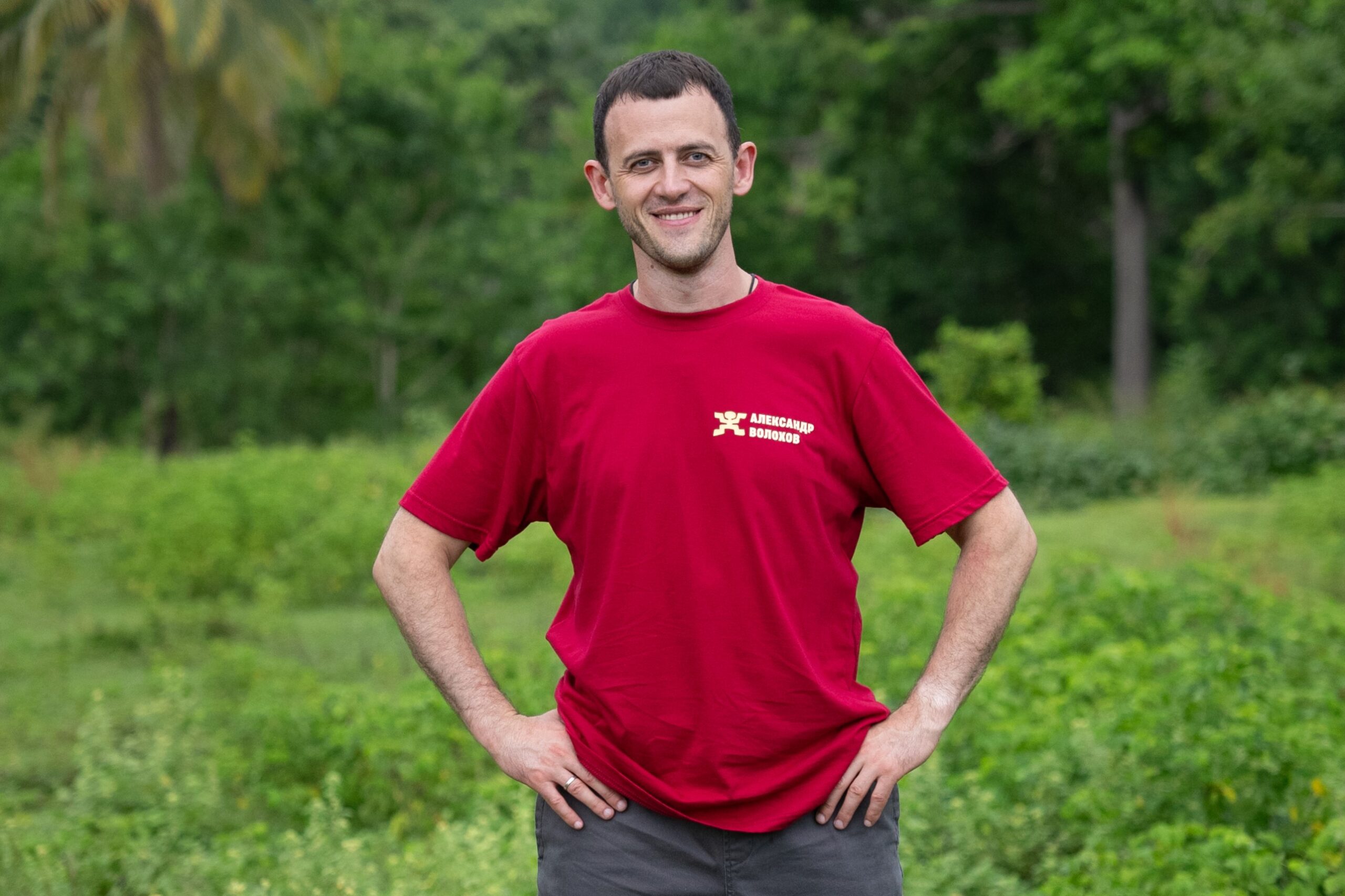 Изображение к статье: “Беру паузу от смеха, чтобы отдохнули мышцы лица”: Александр Волохов — о юморе, мотивации и космических турах