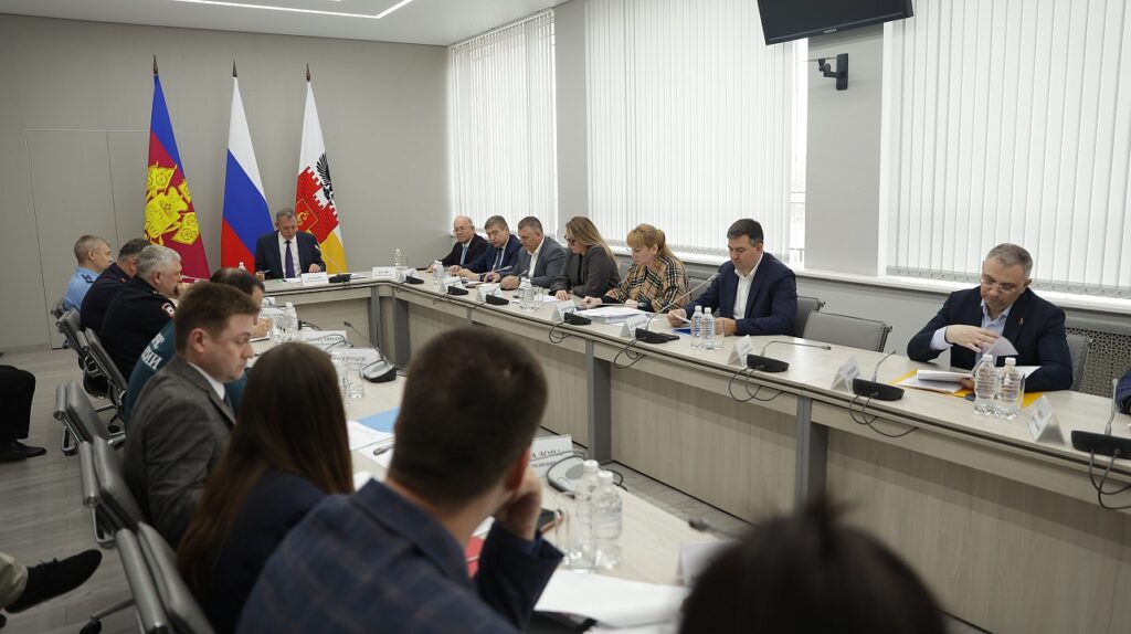 В краснодарских школах усилят меры безопасности перед последними звонками и ЕГЭ