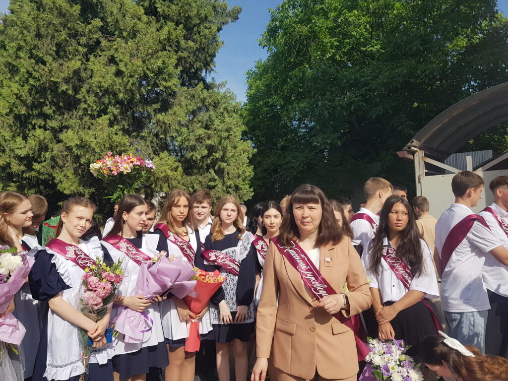 Власти Краснодара готовят школы к последним звонкам и итоговой аттестации