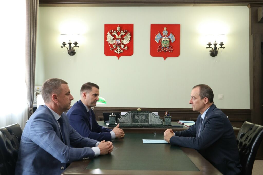 Юрий Бурлачко на встрече с депутатом Госдумы Ярославом Ниловым обсудил меры поддержки многодетных семей