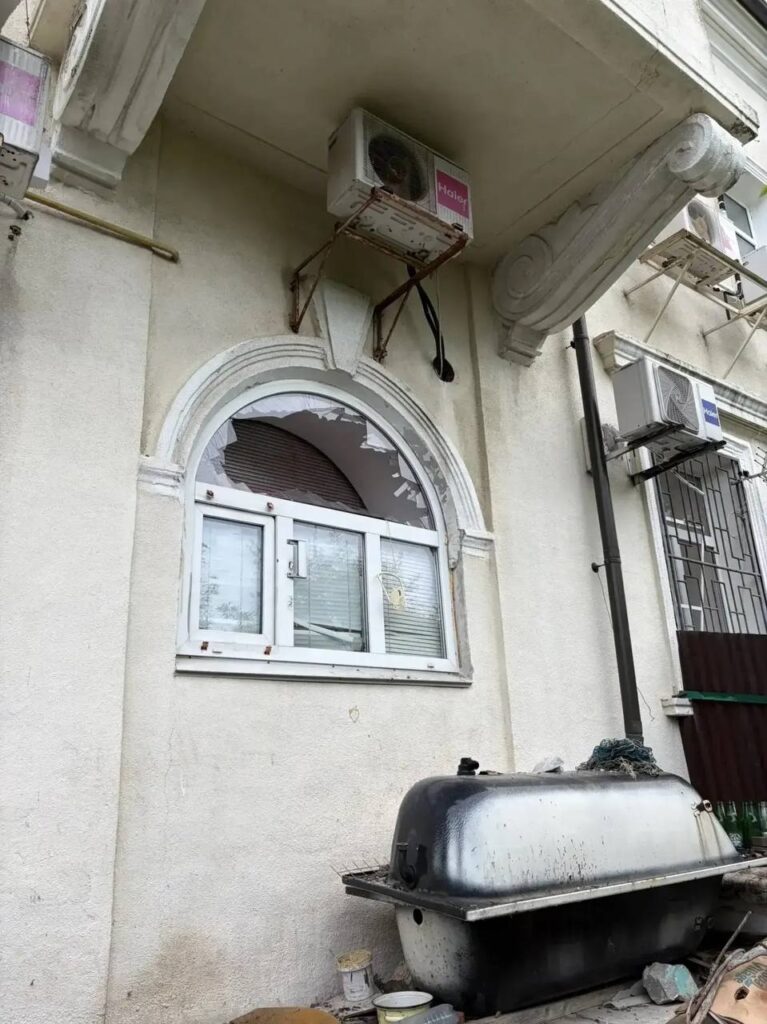 В Новороссийске при атаке беспилотников пострадали два человека