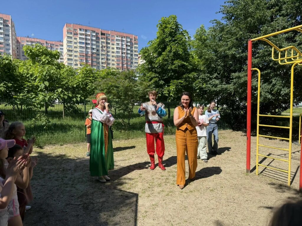 Депутат Гвоздева и ЛДПР устроили праздник детям в Краснодаре
