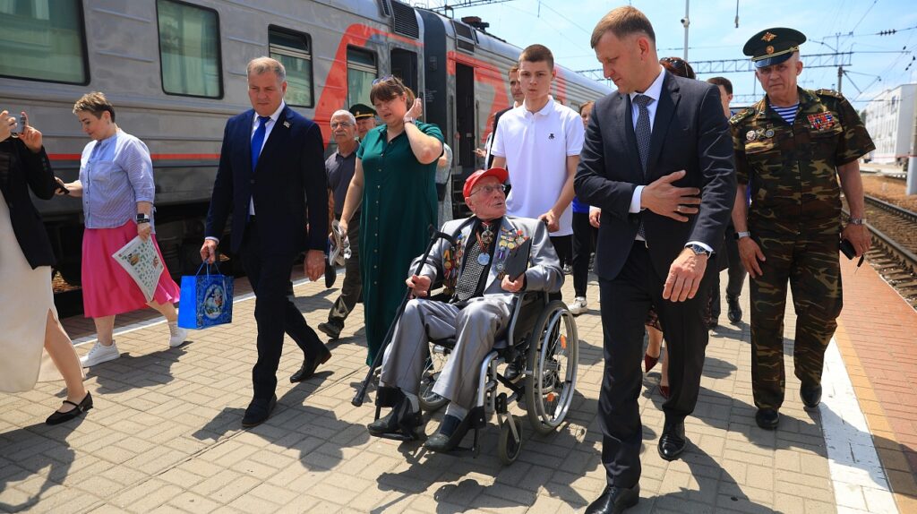 Ветерана из Краснодара проводили на юбилей обороны Брестской крепости