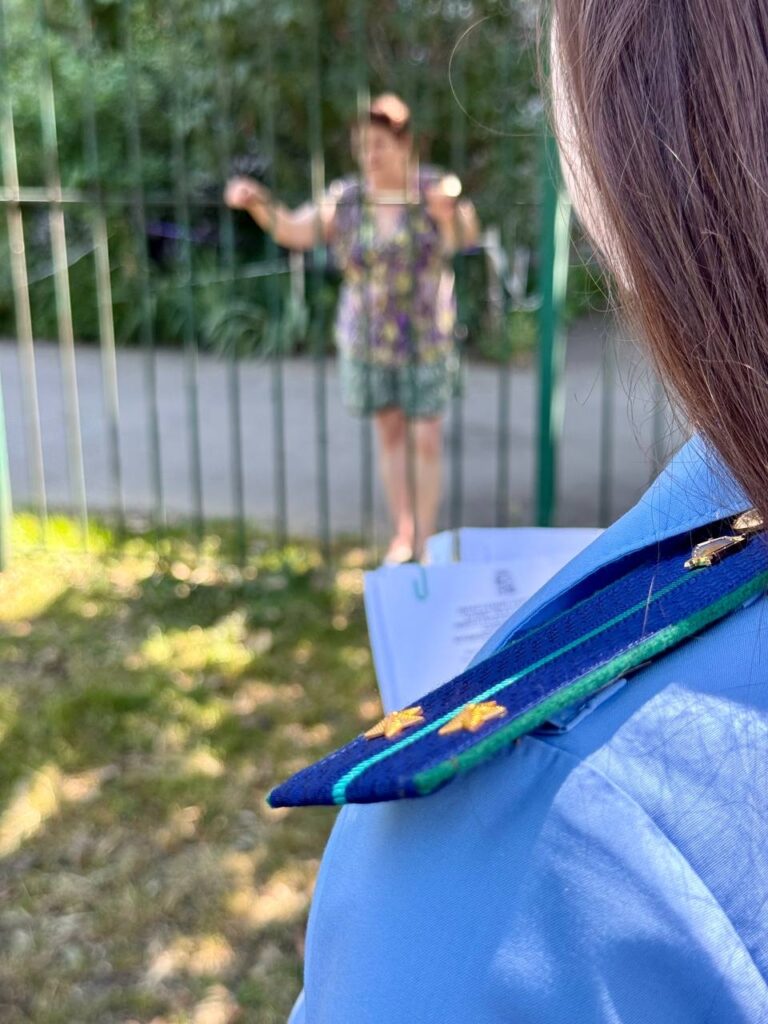 Вместо старых пней — новые саженцы: прокуратура и эксперты проверили законность вырубки деревьев по запросу Валерия Горюханова