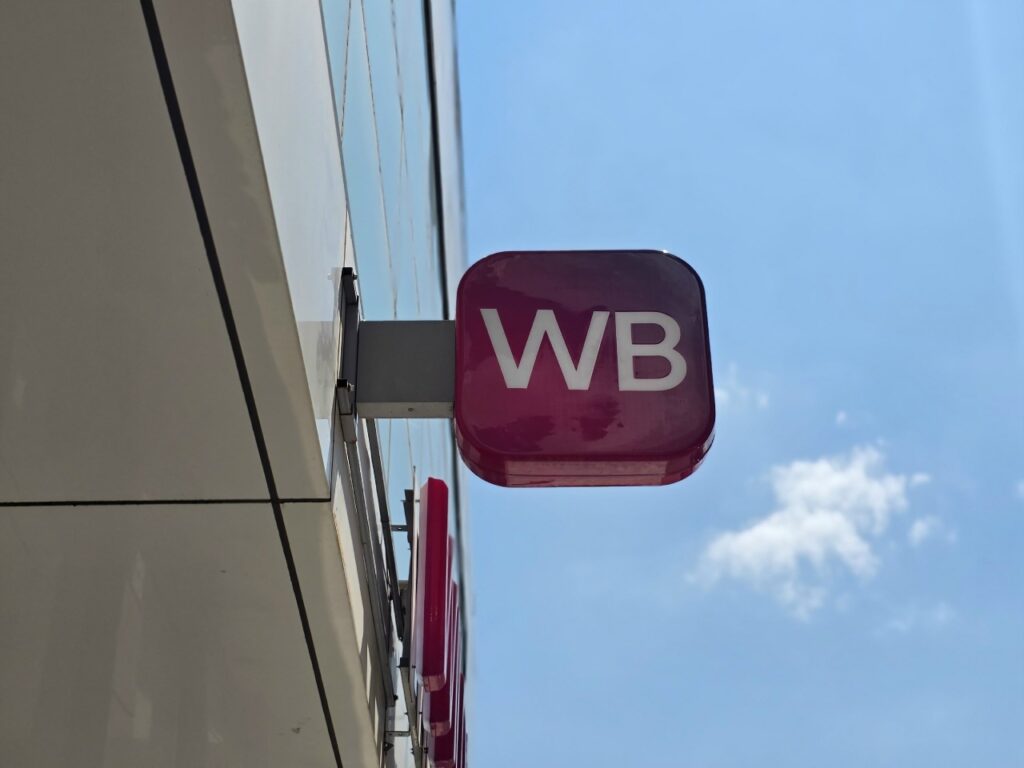 Атака на южные склады Wildberries: эвакуация персонала, пострадавшие сотрудники, разоренные продавцы