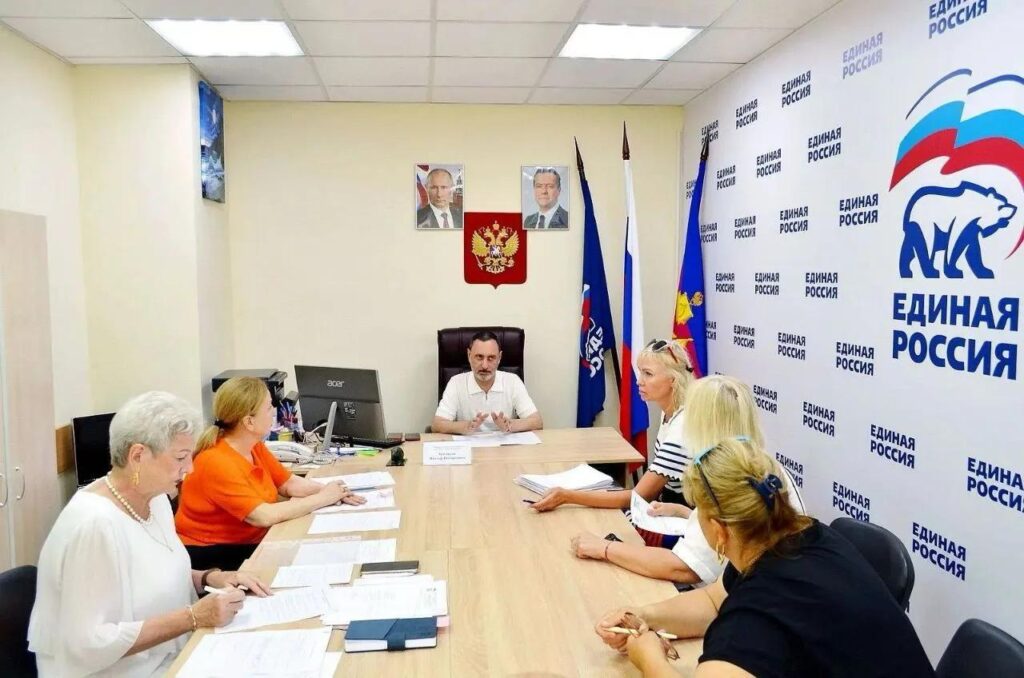Доступность и порядок: депутат ЗСК Виктор Тепляков решает бытовые проблемы сочинцев