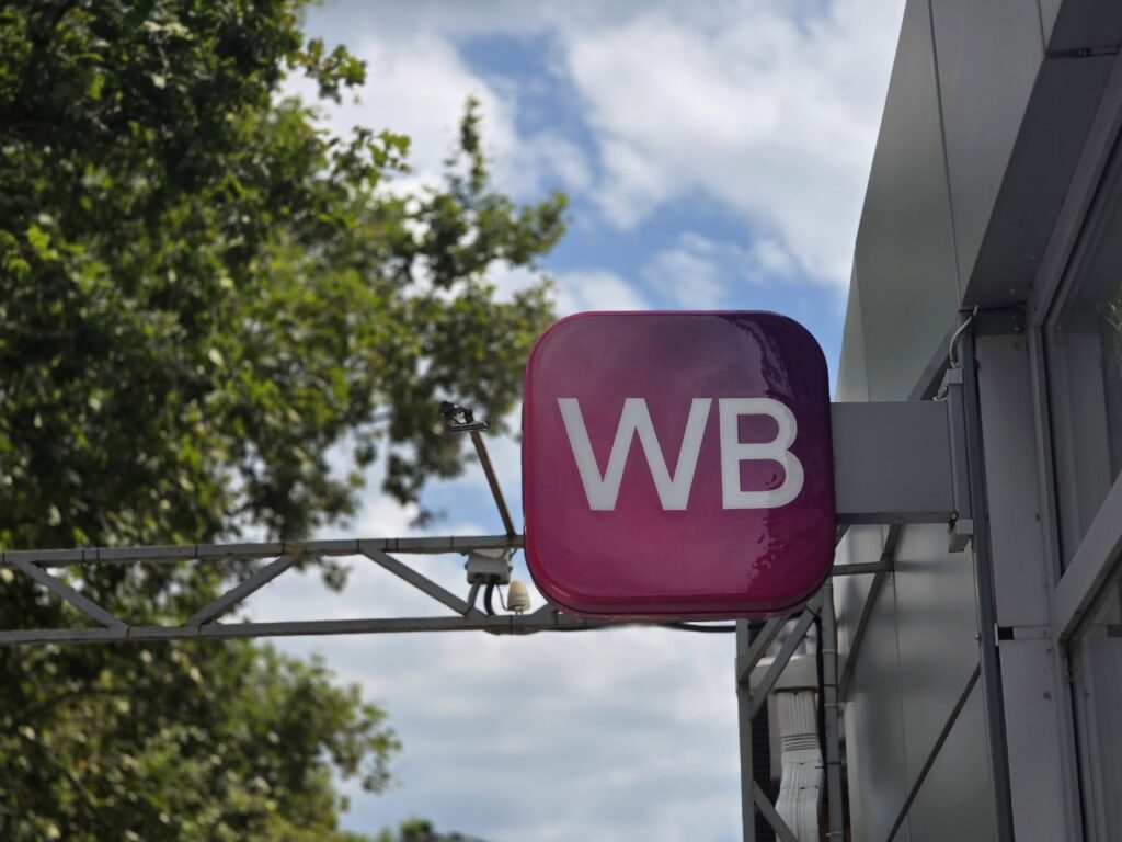 Для тушения склада Wildberries в Краснодаре привлекут вертолет