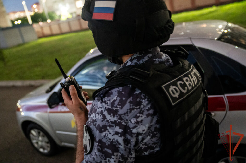 В Краснодаре разбушевавшийся мужчина разбил разбил 15 телевизоров в гипермаркете 