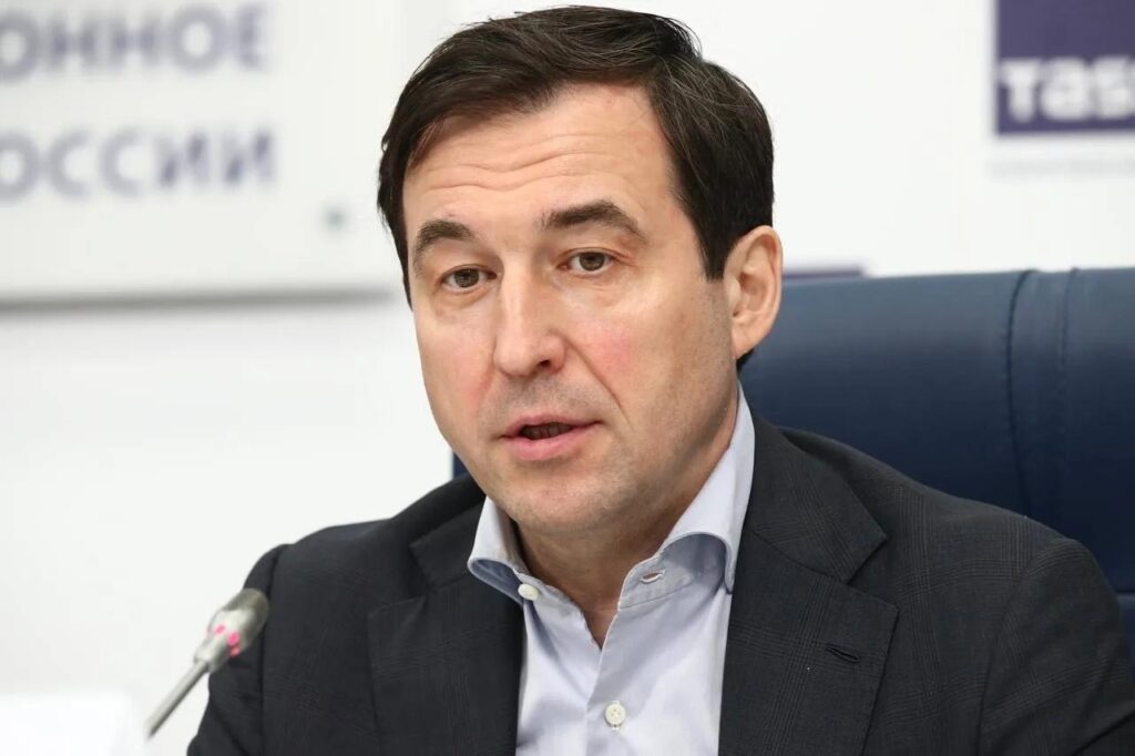 Дмитрий Гусев провёл в Краснодаре совещание по нарушениям в работе управляющих компаний
