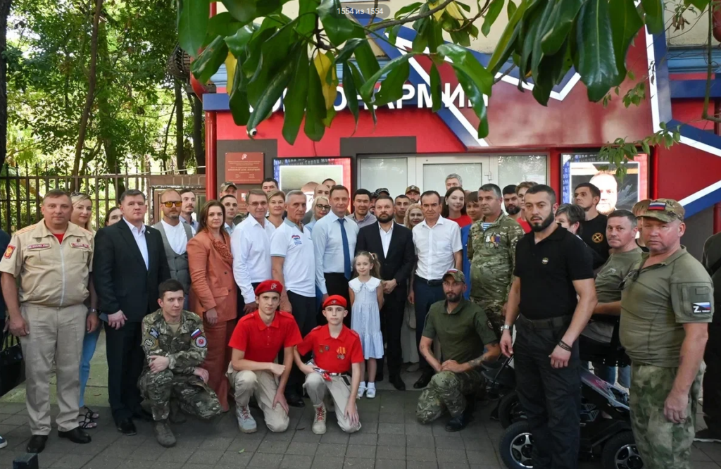 Кондратьев в Сочи проверил строительство филиала фонда «Защитники Отечества»