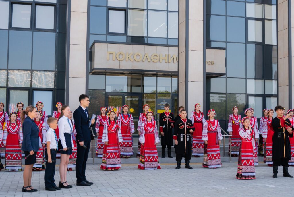 Фонд семьи Юнановых помог открыть школу-интернат «Поколение» в Краснодаре