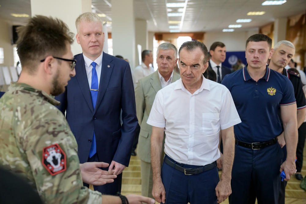 Губернатор посетил краевой молодежный антитеррористический форум