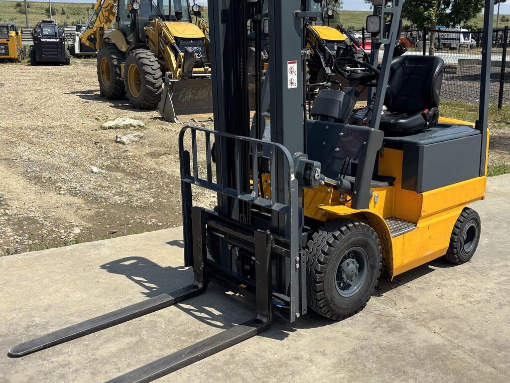 AURORA FORKLIFT CPD15